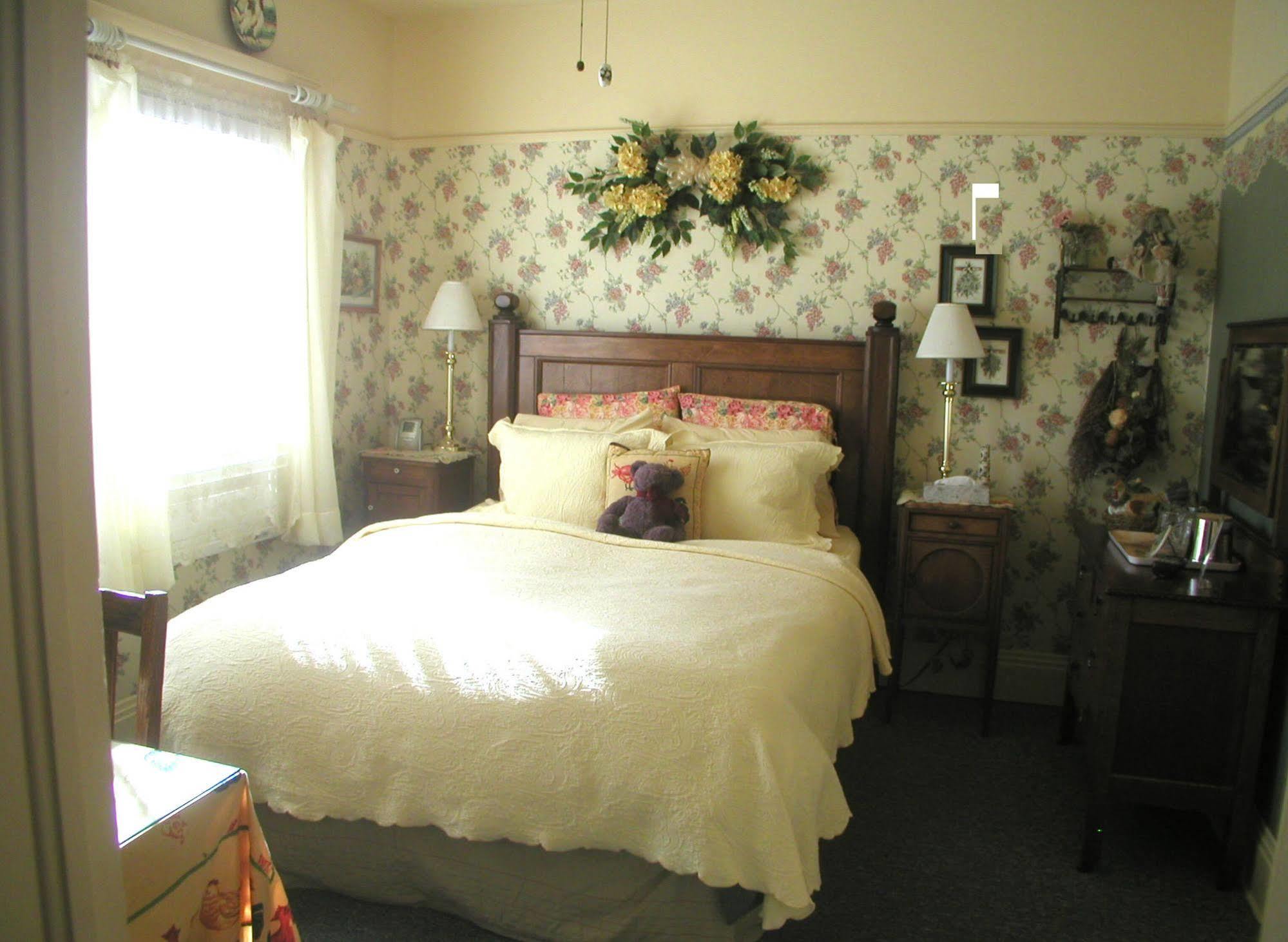 A White Jasmine Inn Santa Barbara Bagian luar foto