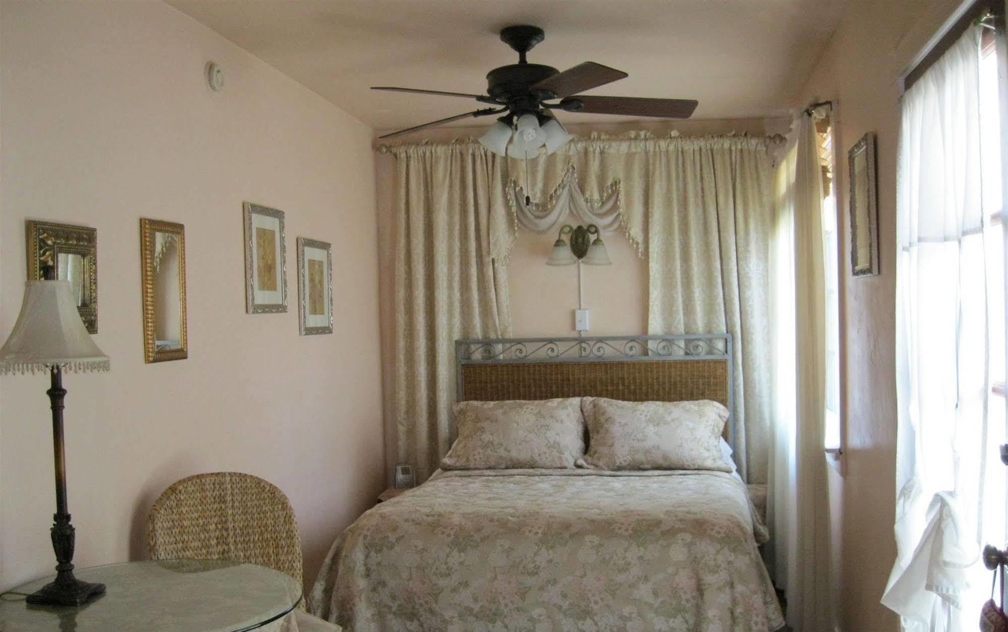 A White Jasmine Inn Santa Barbara Bagian luar foto